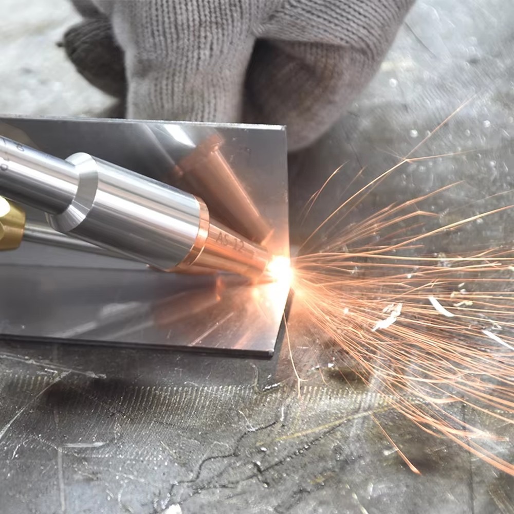 Ручной лазерный сварочный аппа – обзор и цена Fiber Laser Welder 2000W