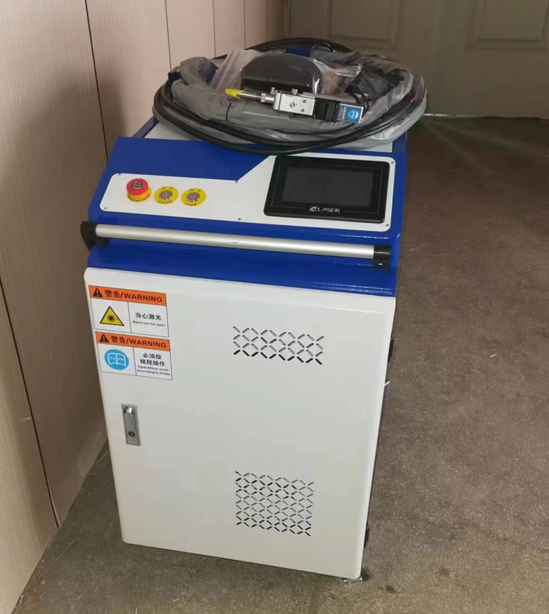 Китайская недорогая ручная лаз – обзор и цена Laser Cleaning Machine 2000W