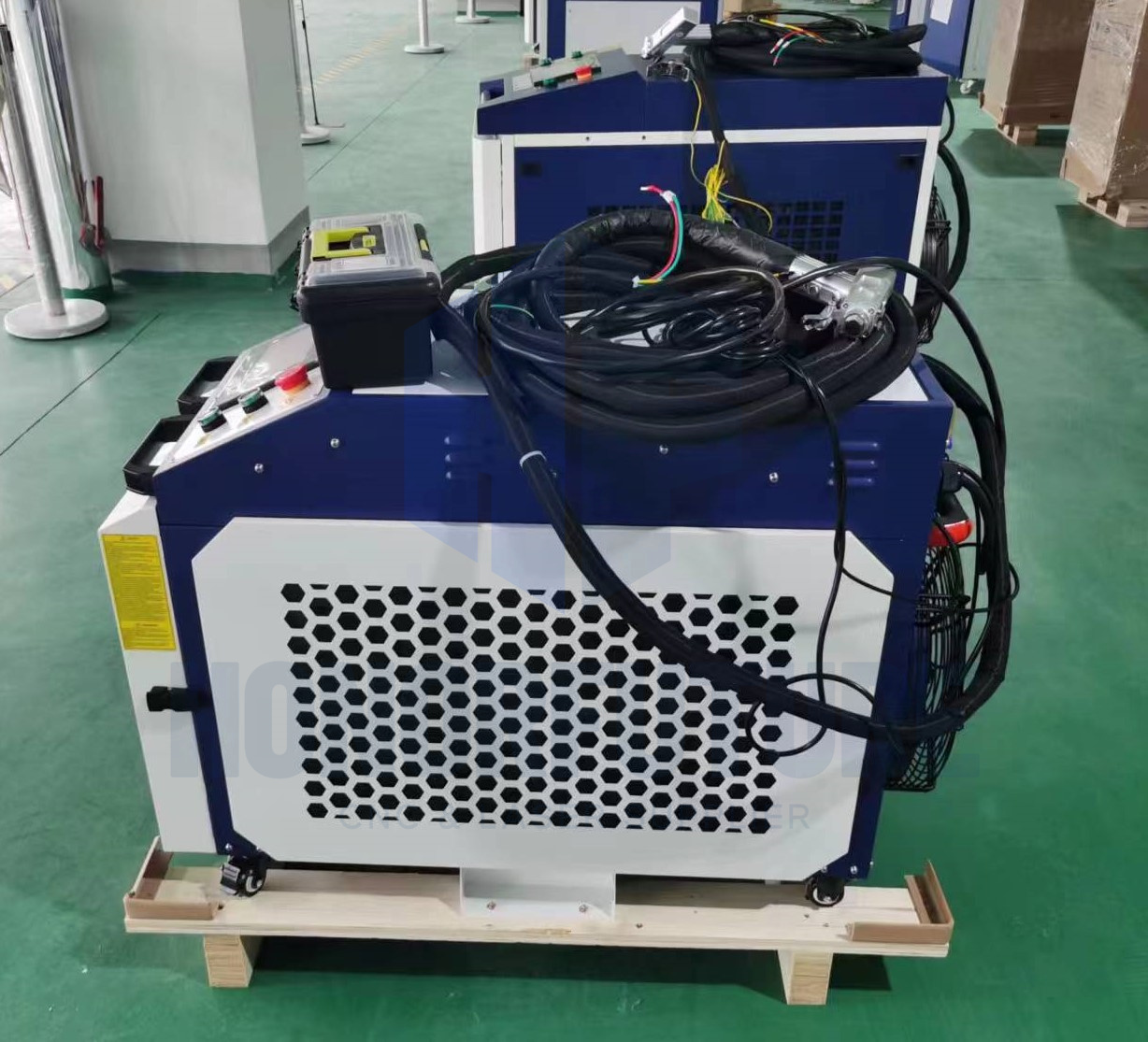 Станок для очистки волоконной  – обзор и цена Handheld Laser Welder 1000W